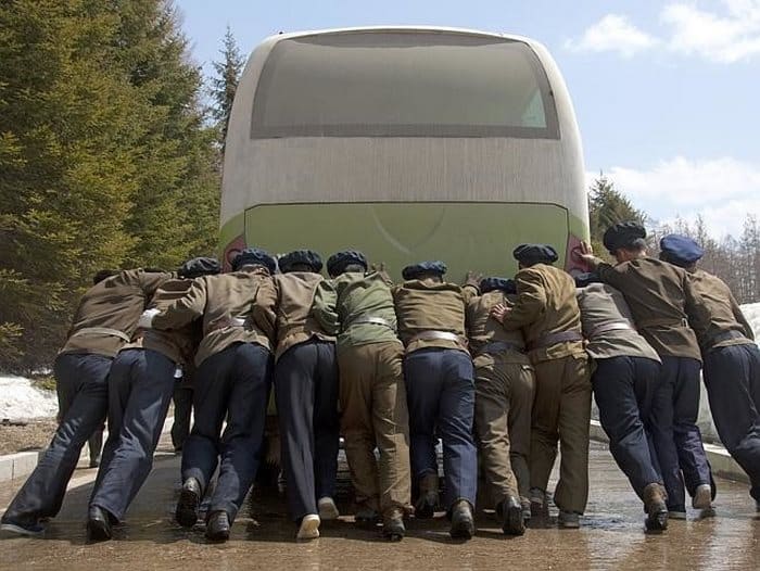 28 φωτογραφίες που κάποιος έβγαλε κρυφά από τη Βόρεια Κορέα, παρουσιάζουν το πραγματικό της πρόσωπο