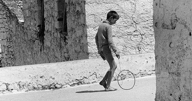 Φωτογραφίες από μια Ελλάδα που δεν υπάρχει πια