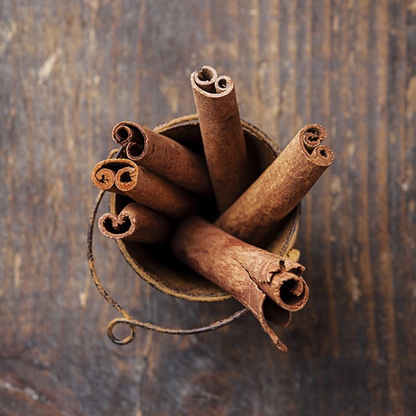 cinnamon sticks spices 600