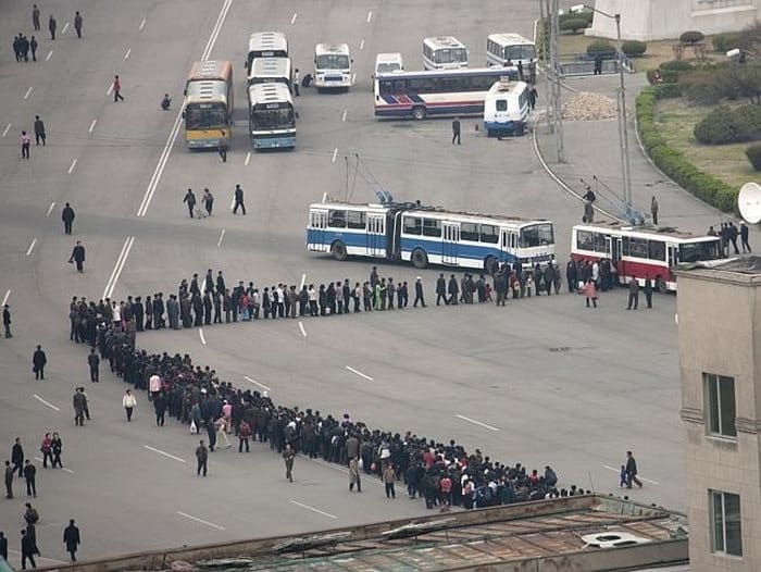 28 φωτογραφίες που κάποιος έβγαλε κρυφά από τη Βόρεια Κορέα, παρουσιάζουν το πραγματικό της πρόσωπο