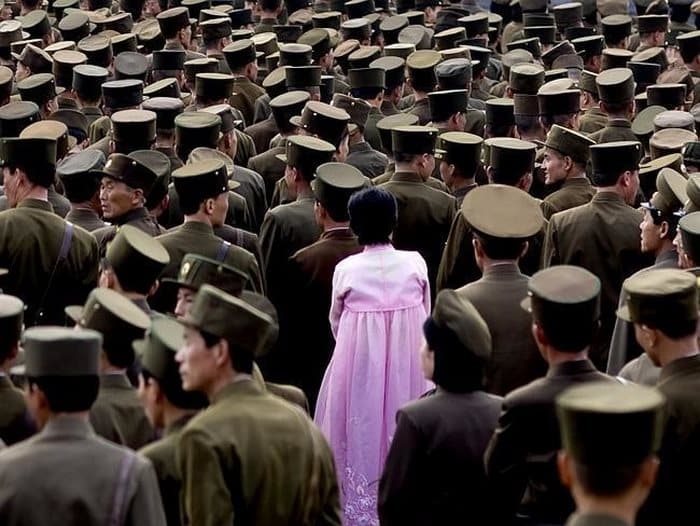 28 φωτογραφίες που κάποιος έβγαλε κρυφά από τη Βόρεια Κορέα, παρουσιάζουν το πραγματικό της πρόσωπο
