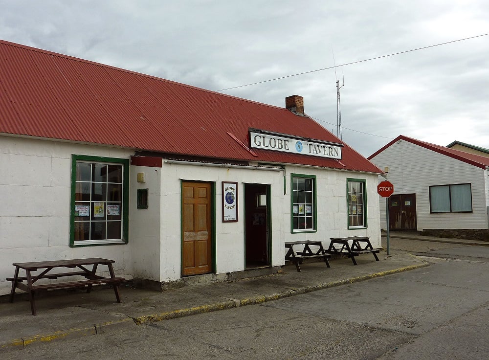 Globe_Tavern_(Stanley,_Falkland_Islands)