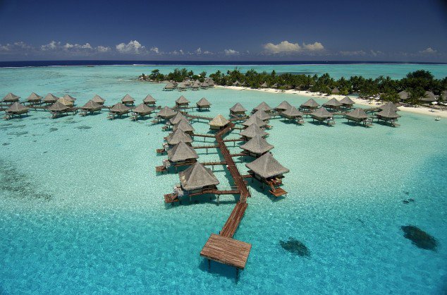 tilestwra.gr - InterContinental Le Moana Resort Bora Bora  634x418 Μπόρα Μπόρα:50 παραμυθένιες εικόνες που θα σας δροσίσουν θα σας μεταφέρουν στον επίγειο παράδεισο!