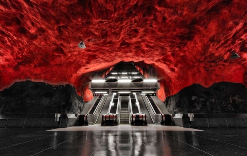 Cave Metro Station