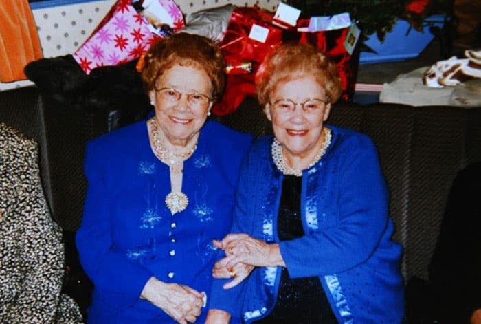 oldest twin sisters 103 years florence davies glenys thomas 17