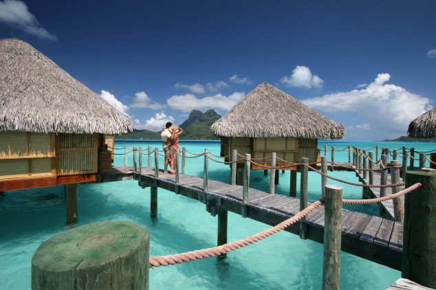 tilestwra.gr - Pearl Beach Resort Bora Bora 1 634x422 Μπόρα Μπόρα:50 παραμυθένιες εικόνες που θα σας δροσίσουν θα σας μεταφέρουν στον επίγειο παράδεισο!