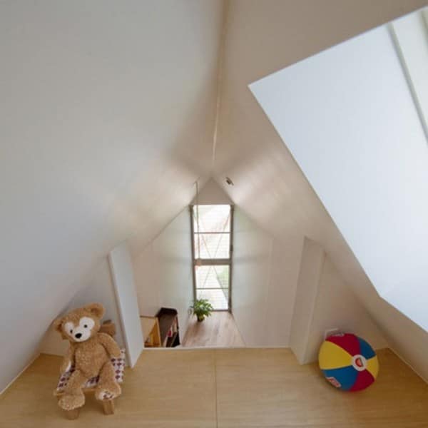 riverside-house-mizuishi-architect-atelier-7a.jpg.650x0_q85_crop-smart-600x600
