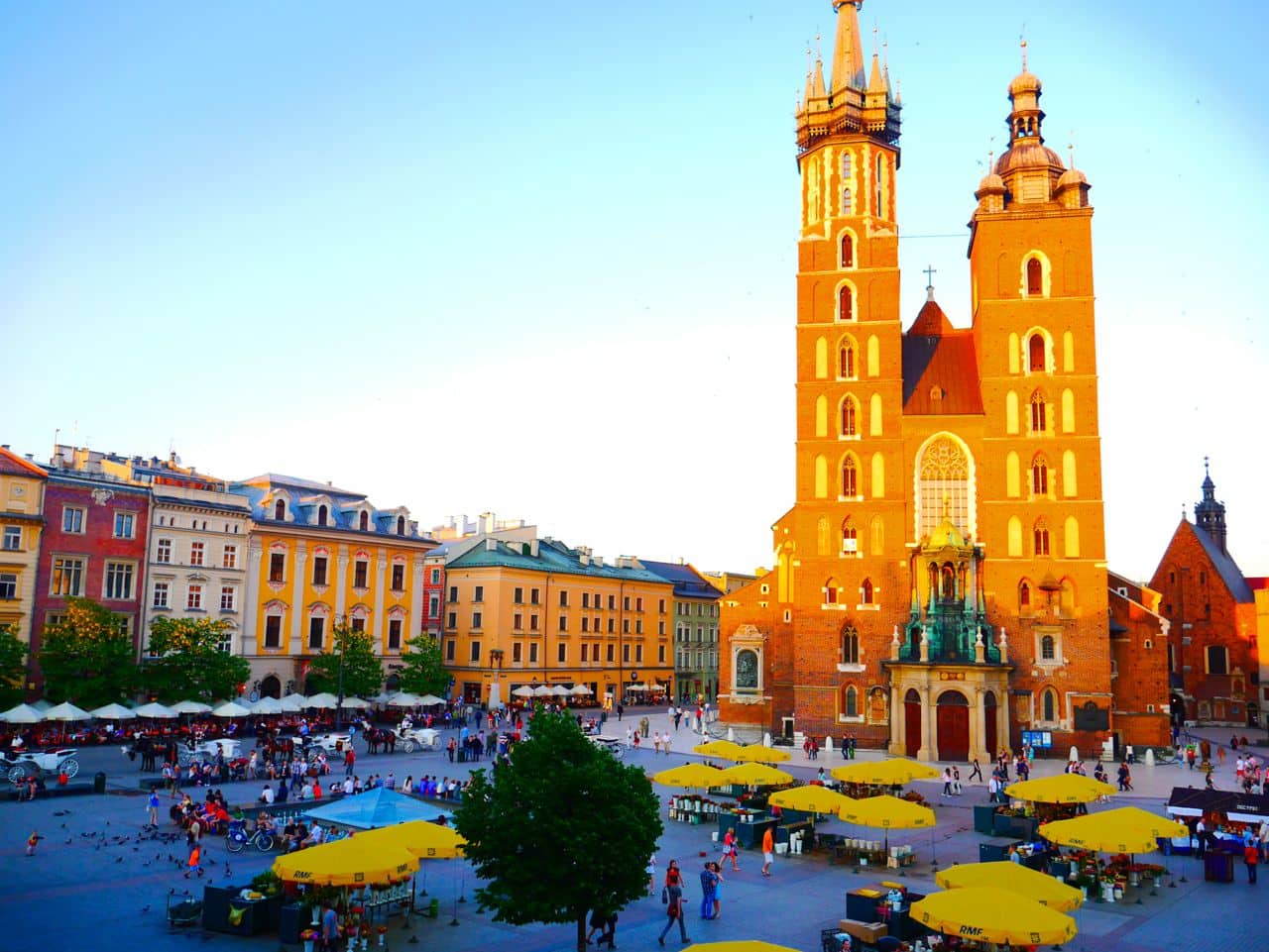 st marys basilica krakow poland