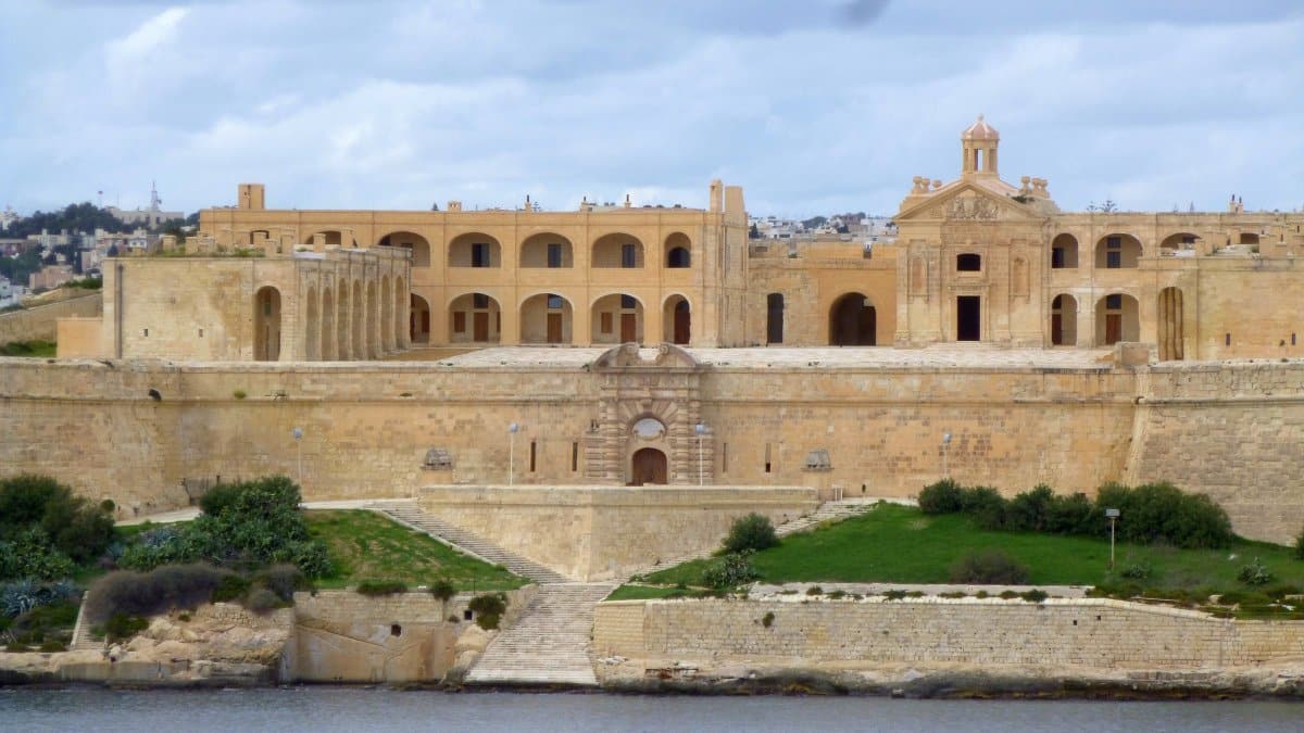 this-grand-building-is-fort-manoel-in-malta