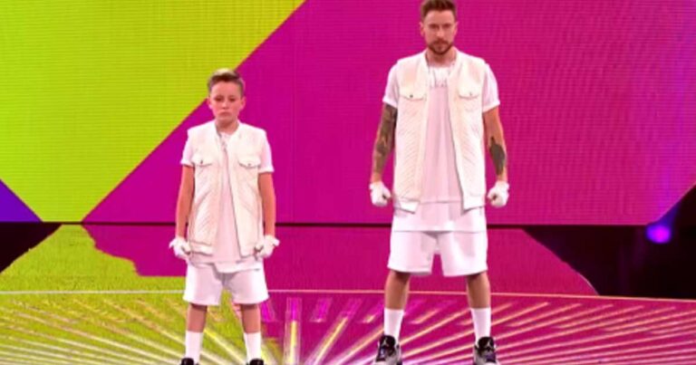 Οι κριτές δεν ήξεραν τι τους περιμένει! Όταν άρχισε η μουσική; Πρέπει να δείτε το αγόρι στα αριστερά!