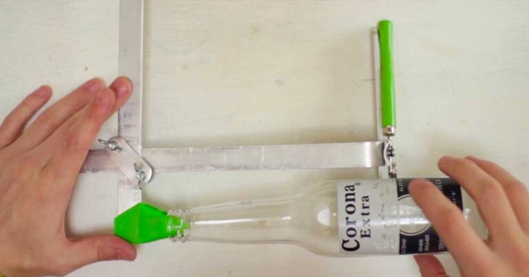 Πήρε ένα μπουκάλι μπύρας και το έκοψε.  Έτσι έφτιαξε κάτι χρήσιμο και μοναδικό!