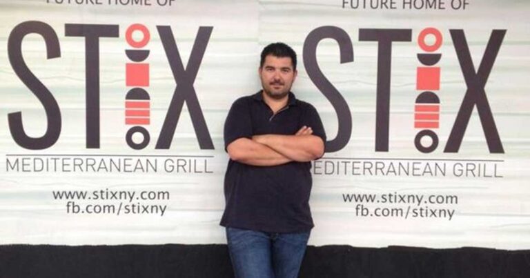 Ο Έλληνας που έμαθε τη Νέα Υόρκη να τρώει σουβλάκι!