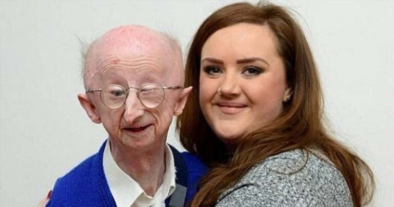 Ο άνθρωπος αυτός απελπίστηκε επειδή τον λήστεψαν. Όμως 20.000 άγνωστοι του έσωσαν τη ζωή.