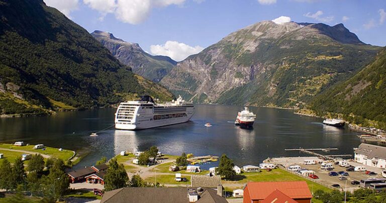 Μοναδικές φωτογραφίες από νορβηγικό φιόρδ