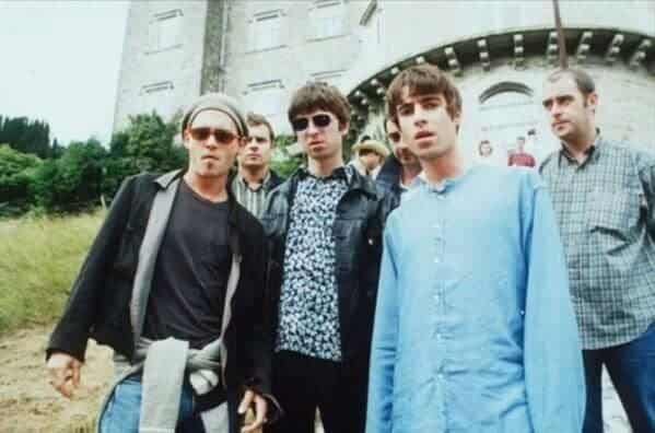 A%20young%20Johnny%20Depp%20with%20Oasis