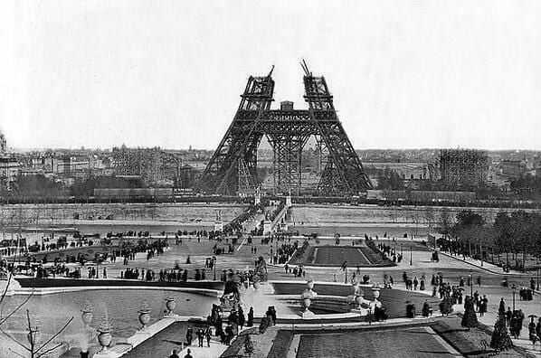 Construction%20of%20Eiffel%20Tower%20in%201880