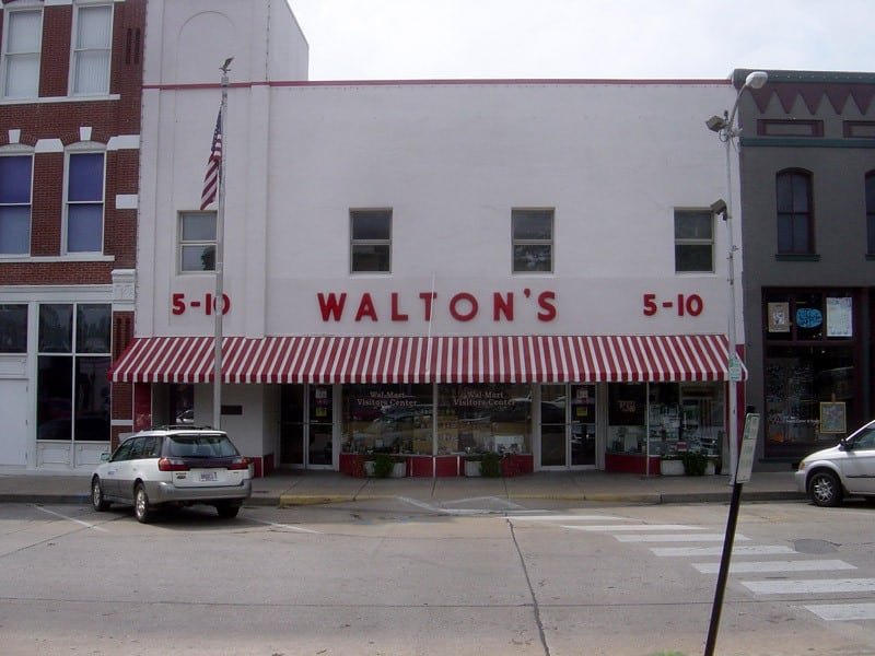 The%20first%20Walmart%20store%20opened%20in%201962