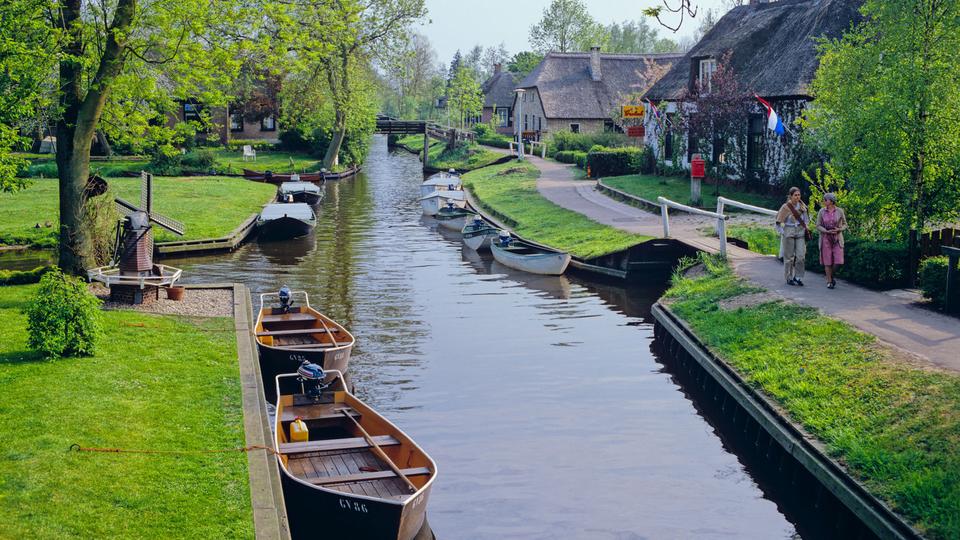 giethoorn netherlands 0