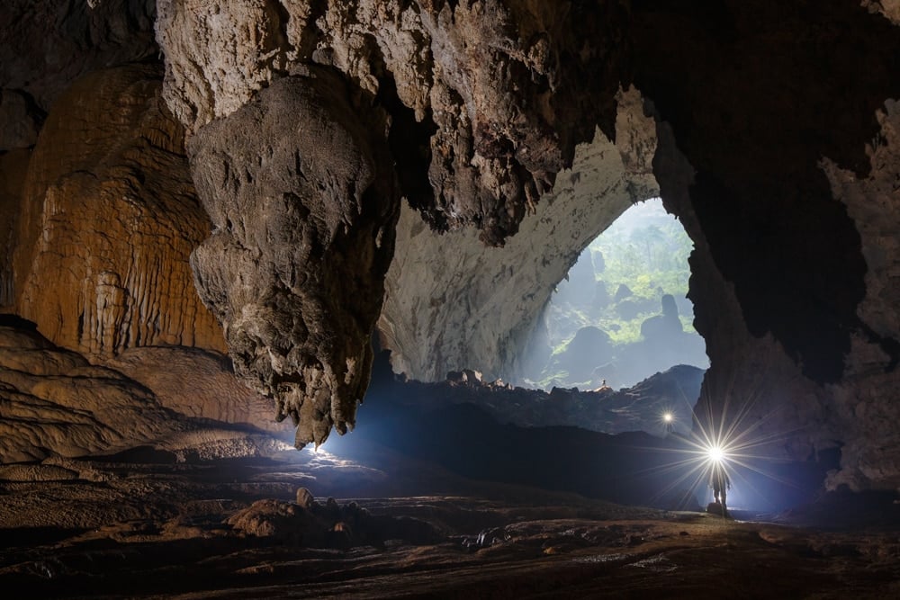 Hang-Son-Doong-Cave-Doline-2