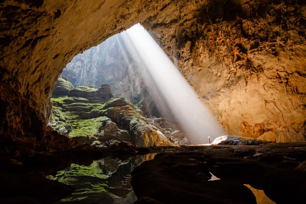 Hang-Son-Doong-Cave-Sunbeam