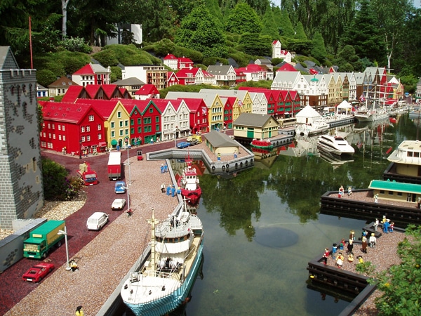 tilestwra.gr -  Legoland: Ο παράδεισος των LEGO σε ένα πάρκο!
