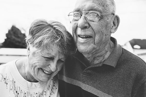 tilestwra.gr - Όταν ο έρωτας καρατάει πάνω από 60 χρόνια!