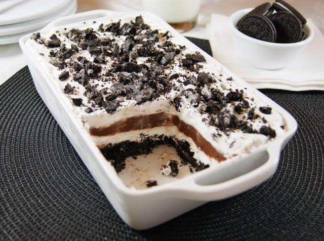 Oreo Icebox Dessert_Cut in Dish 1