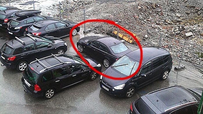stuck-car-parking