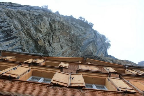 tilestwra.gr -  Aescher Hotel: Το ξενοδοχείο των βράχων!