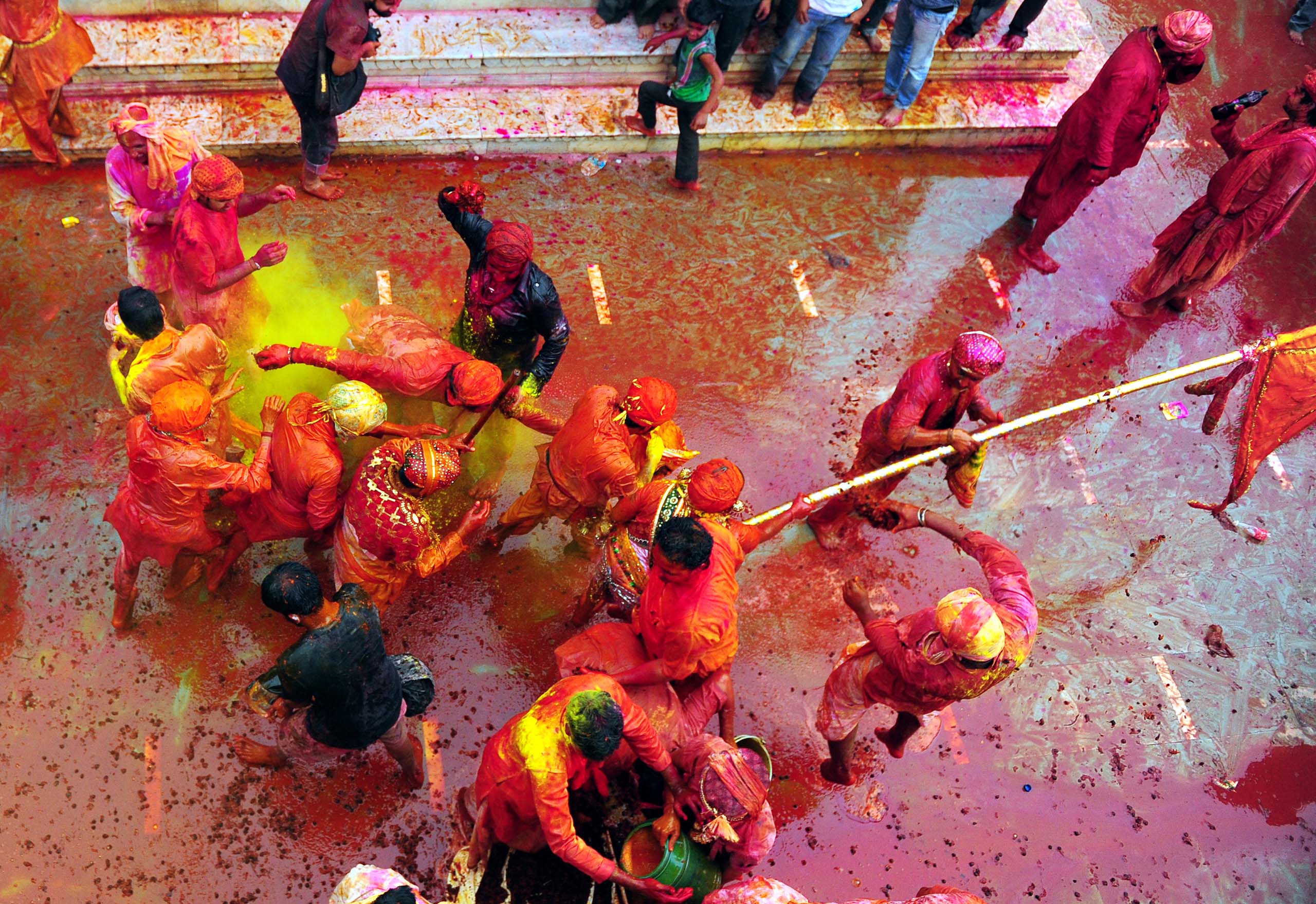 vrindavan holi close up image