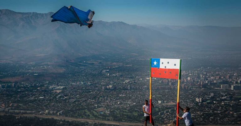 Ο άνθρωπος… οβίδα! Ο άνθρωπος “σούπερμαν” που θα σας κόψει την ανάσα!