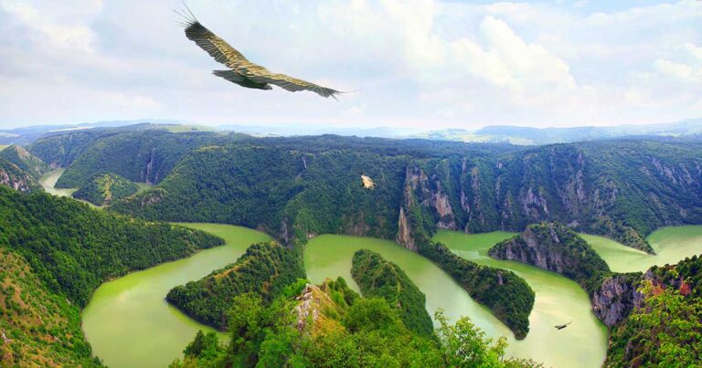 12 εκθαμβωτικά φαράγγια που κόβουν την ανάσα!