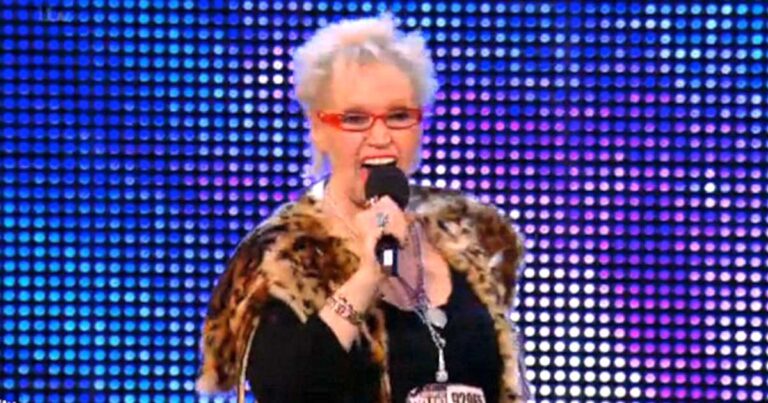 Φαίνεται μια γλυκιά γιαγιά, αλλά όταν η μουσική αρχίζει, οι κριτές μένουν άφωνοι!