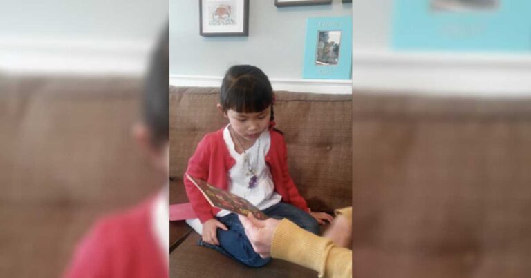 Μια μητέρα ανακοινώνει στην κόρη της ότι θα αποκτήσει αδελφή! Δείτε την ανεκτίμητη αντίδραση της μικρούλας!