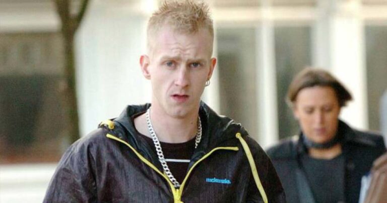 Γιατί αυτός ο άνδρας κοστίζει 2.000.000 λίρες στους Βρετανούς φορολογούμενους;