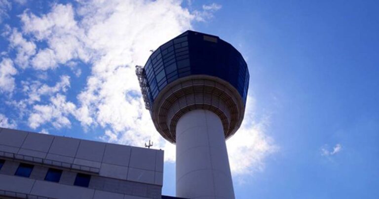 Φωτογραφίες μέσα από τον πύργο ελέγχου του αεροδρομίου «Ελευθέριος Βενιζέλος»