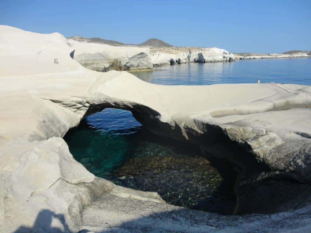 sarakiniko-bea22ch