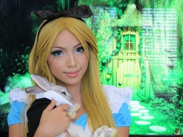 alice from alice in wonderland