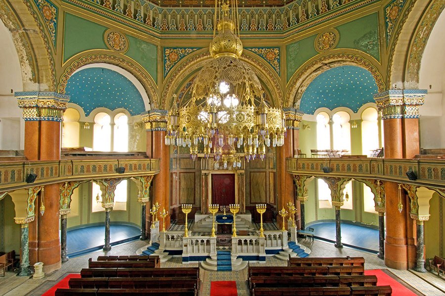 item15.rendition.slideshowHorizontal.houses-of-worship-2014-16-sofia-synagogue