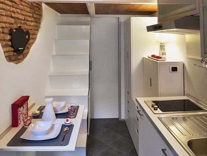 Μικροσκοπικό διαμέρισμα στη Ρώμη που έχει όλα τα απαραίτητα (2)