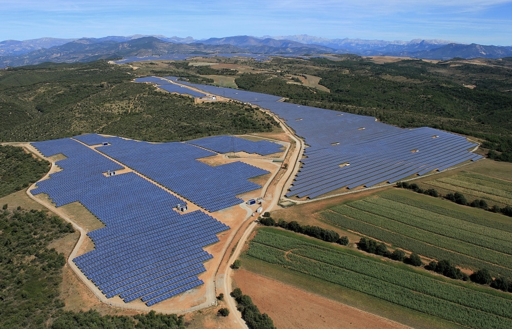 Frankreichs größter Solarpark geht ans Netz / France’s large