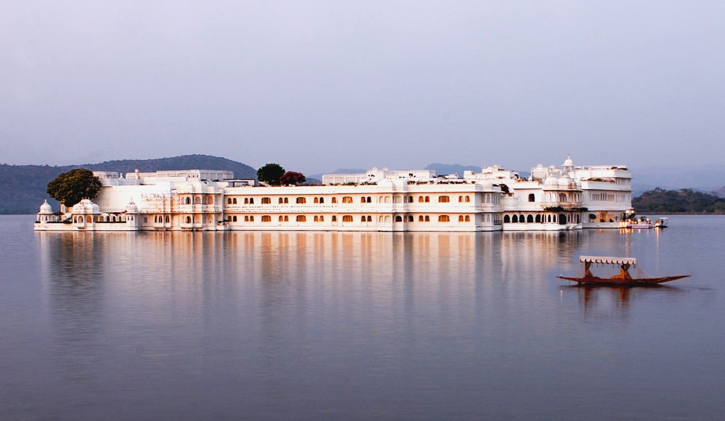 taj lake palacerajasthan full view www nexustravelsolutions com luxury bespoke holidays
