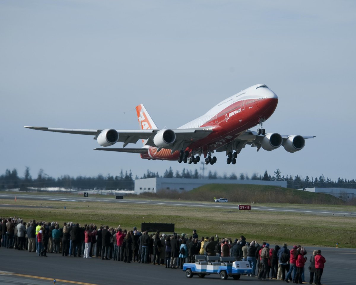 the-boeing-747-8-vip-is-the-longest-and-second-largest-airliner-ever-built-powered-by-a-team-of-four-general-electric-genx-engines-the-plane-can-fly-8000-nautical-miles-nonstop