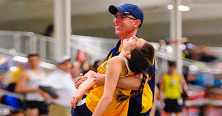 Στο τέλος κάθε αγώνα αυτή η δρομέας, λιποθυμούσε. Όταν δείτε το γιατί είναι πραγματικά συγκλονιστικό…