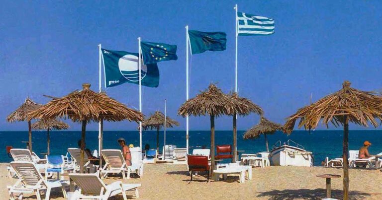 Αυτές είναι οι 395 ακτές με «Γαλάζια Σημαία» για το 2015