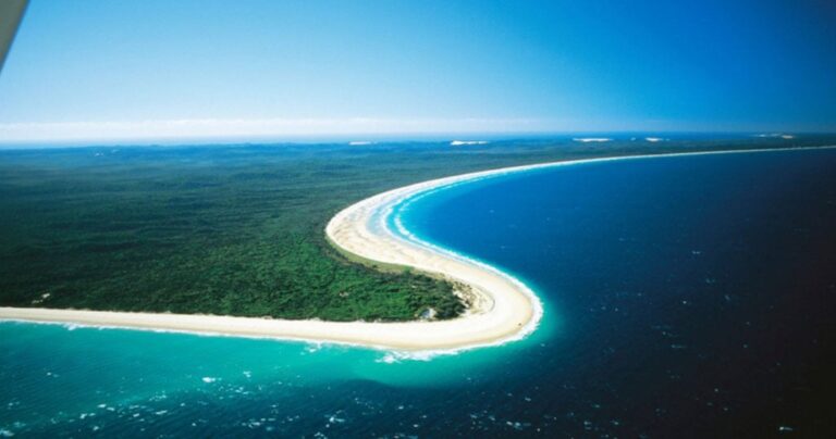 Το πιο αξιοθαύμαστο και μεγαλύτερο αμμώδες νησί του κόσμου!