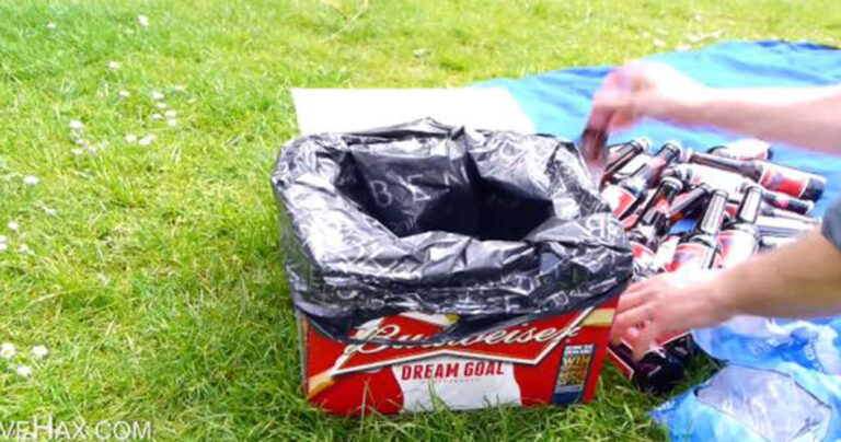 Έβαλε μια σακούλα σκουπιδιών σε ένα άδειο κουτί από μπύρες. Ο λόγος είναι πολύ χρήσιμος.