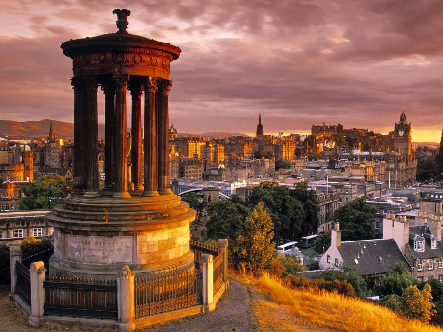 calton hill edinburg