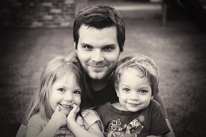 daddy-and-kids-bw1