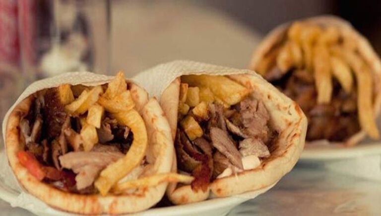 Πόσες τελικά θερμίδες έχει το πιτόγυρο;